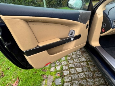 Aston Martin DB9 Volante