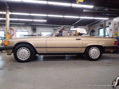 1986 Mercedes Benz 560 SL