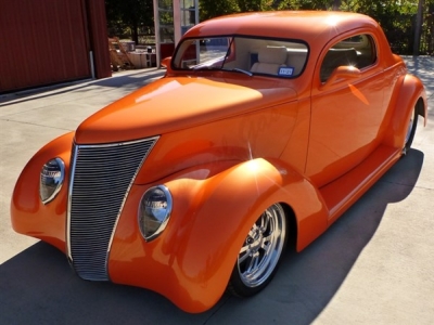 1937 Ford Custom Coupe