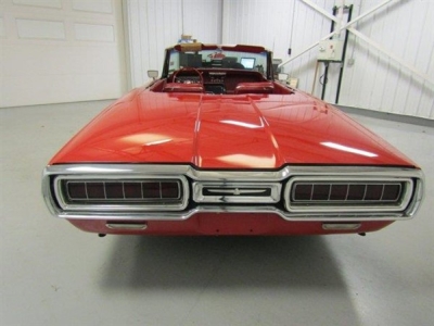 1965 Ford Thunderbird
