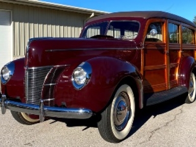 1940 Ford Deluxe Woodie Station Wagon