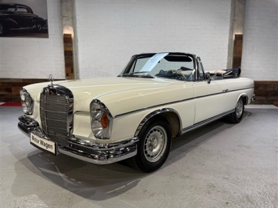 Mercedes-Benz 280 SE