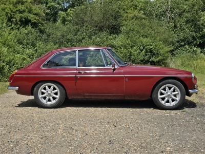 1970 MG B GT (Damask Red)