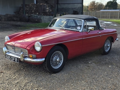 1963 MG B Roadster Mk1 (Tartan Red)