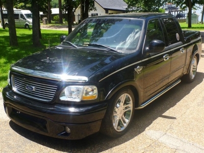 2003 Ford F150 (Harley Davidson Edition)