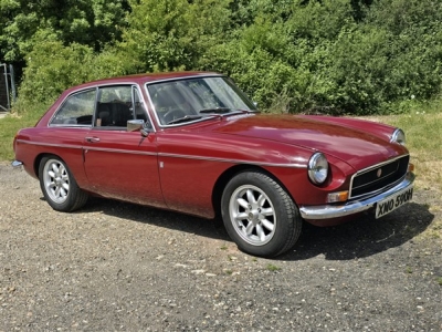 1970 MG B GT (Damask Red)