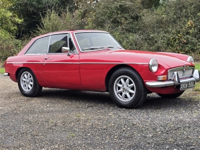 1971 MG B GT (Tartan Red)