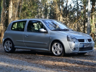 2001 Renault Clio