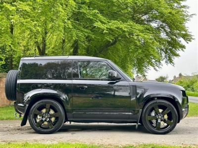 2025 Land Rover Defender