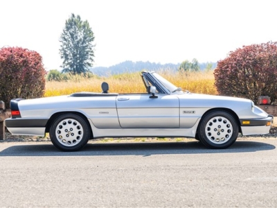 1987 Alfa Romeo Spider Quadrifoglio