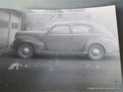 1940 Ford 2-Door Sedan
