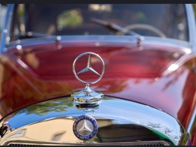 Mercedes-Benz 220 W187 Coupe