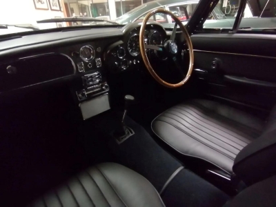 1968 Aston Martin DB6 Volante