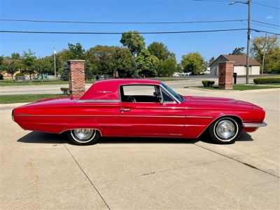 1966 Ford Thunderbird