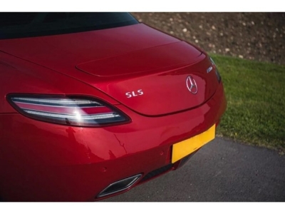 2011 Mercedes-Benz SLS