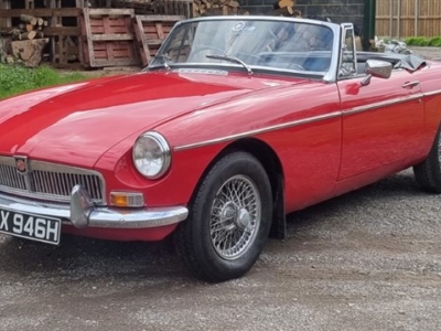 1969 MG B Roadster (Tartan Red)