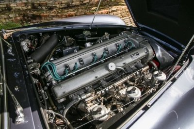 Aston Martin DB6