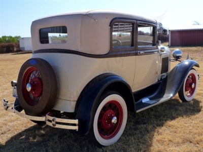 1931 Ford Model A Victoria