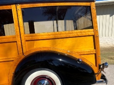 1939 Ford Deluxe Woodie