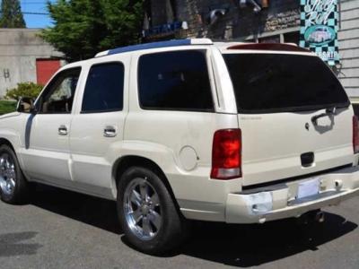 2004 Cadillac Escalade