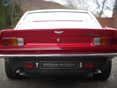 1985 Aston Martin V8 Vantage Sports Saloon