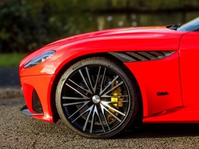 2024(24) Aston Martin DBS