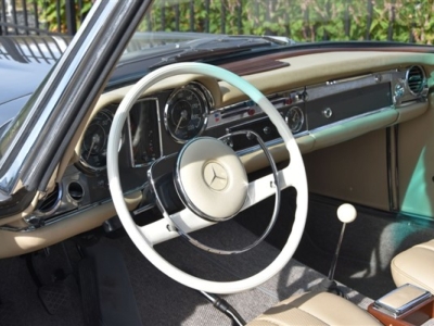 1964 Mercedes - Benz 230SL Pagode