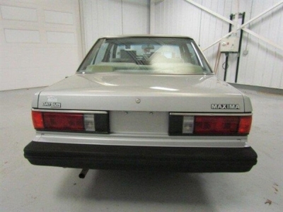 1983 Datsun Maxima