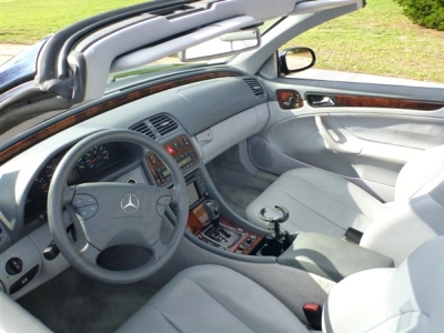 2003 Mercedes-Benz CLK320