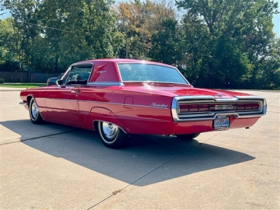 1966 Ford Thunderbird