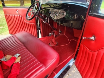 1932 Ford Sedan Custom