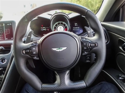 2024(24) Aston Martin DBS