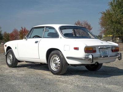 1974 Alfa Romeo GTV 2000