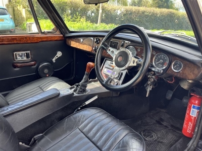 1974 MG B GT V8 4.6L