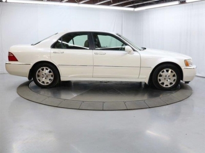2004 Acura RL