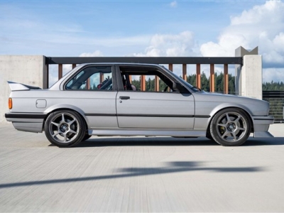 1989 BMW 325i E30 "S52 swap"