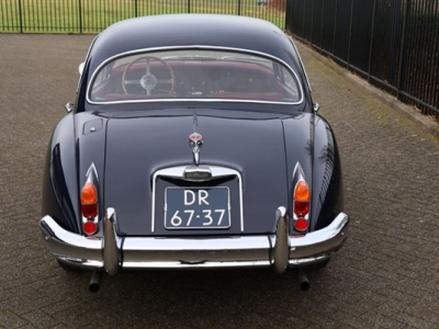 1960 Jaguar XK150 FHC 3.8