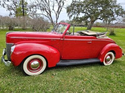 1940 Ford Deluxe Convertible