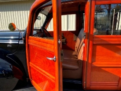 1940 Ford Standard Woodie Station Wagon