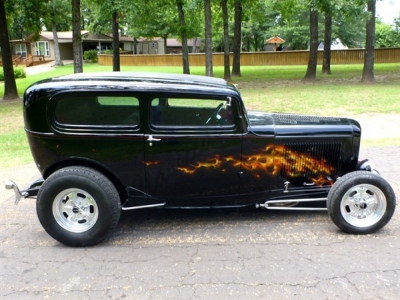 1932 Ford Sedan Custom