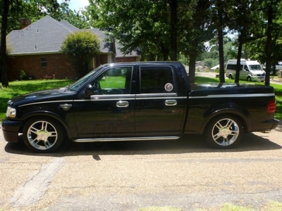 2003 Ford F150 (Harley Davidson Edition)