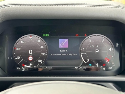 2025 Land Rover Defender 90