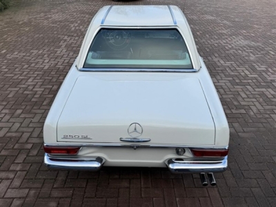 1968 Mercedes-Benz SL 250 Pagoda