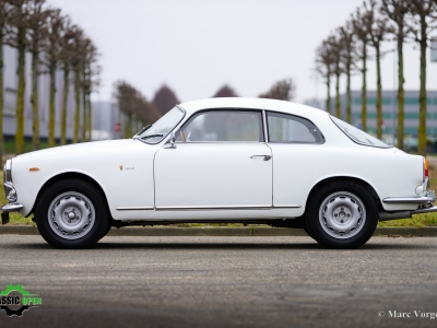 Classic Alfa Romeo Giulia Sprint 1600