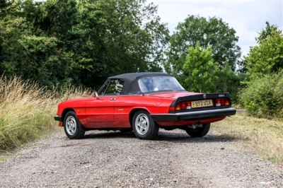 1989 Alfa Romeo 2000 Spider