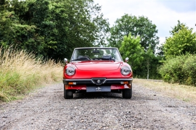 1989 Alfa Romeo 2000 Spider