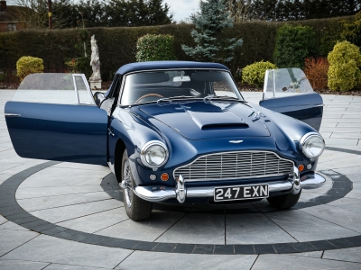 Aston Martin DB4 Convertible