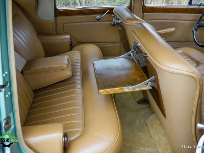 Classic Bentley R-type LHD Automatic