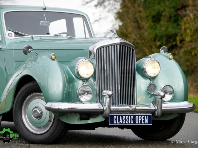 Classic Bentley R-type LHD Automatic
