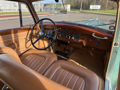 Classic Bentley R-type LHD Automatic